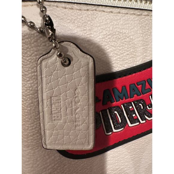NWOT Coach Marvel Disney Spider-man Gallery Pouch In Signature Canvas w Patches - Picture 3 of 4